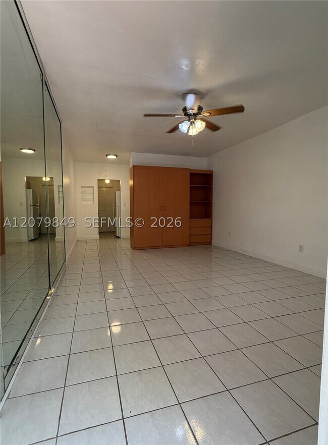 Building Photo - 7720 Harding Ave