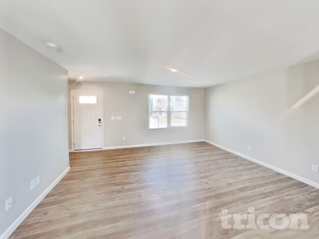 Foto del edificio - 1079 Cone Blvd