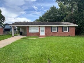 Building Photo - 104 Merlin St