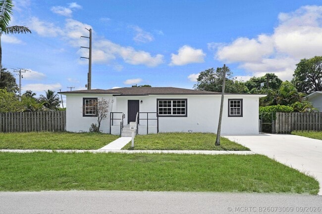 Building Photo - 500 NW 120th St