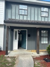 Building Photo - 908 Cherokee St