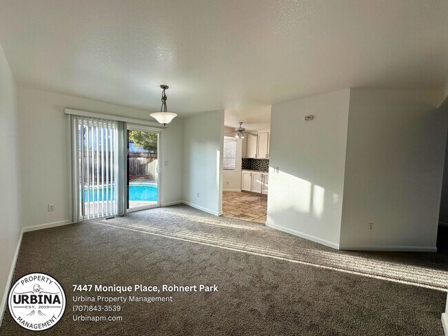 Building Photo - Beautiful 3-Bedroom Home with a Sparkling Pool