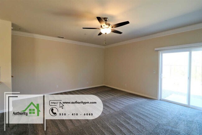 Building Photo - 806 Mission De Oro. Washer/Dryer is includ...