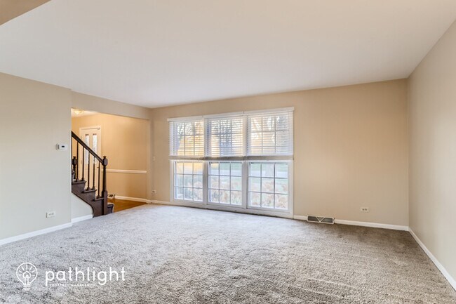Building Photo - 1235 Casa Solana Drive, wheaton, IL, 60189