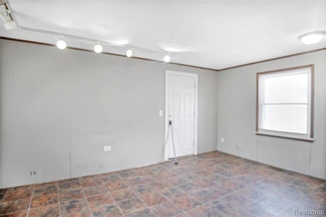 Building Photo - 14000 Nadine St