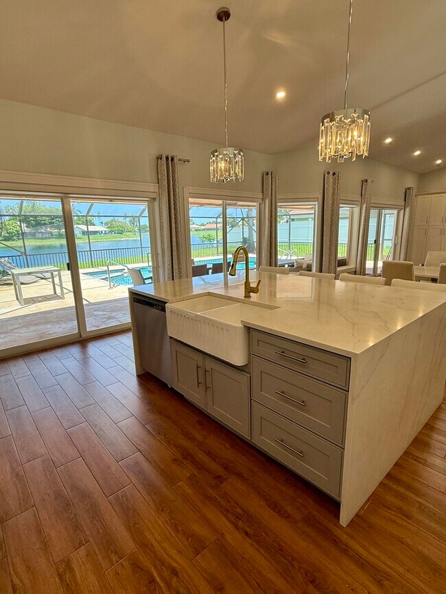 Foto del edificio - 20725 Waters Edge Ct