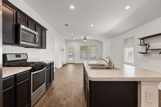 Building Photo - 22454 Forest Gorge Ln