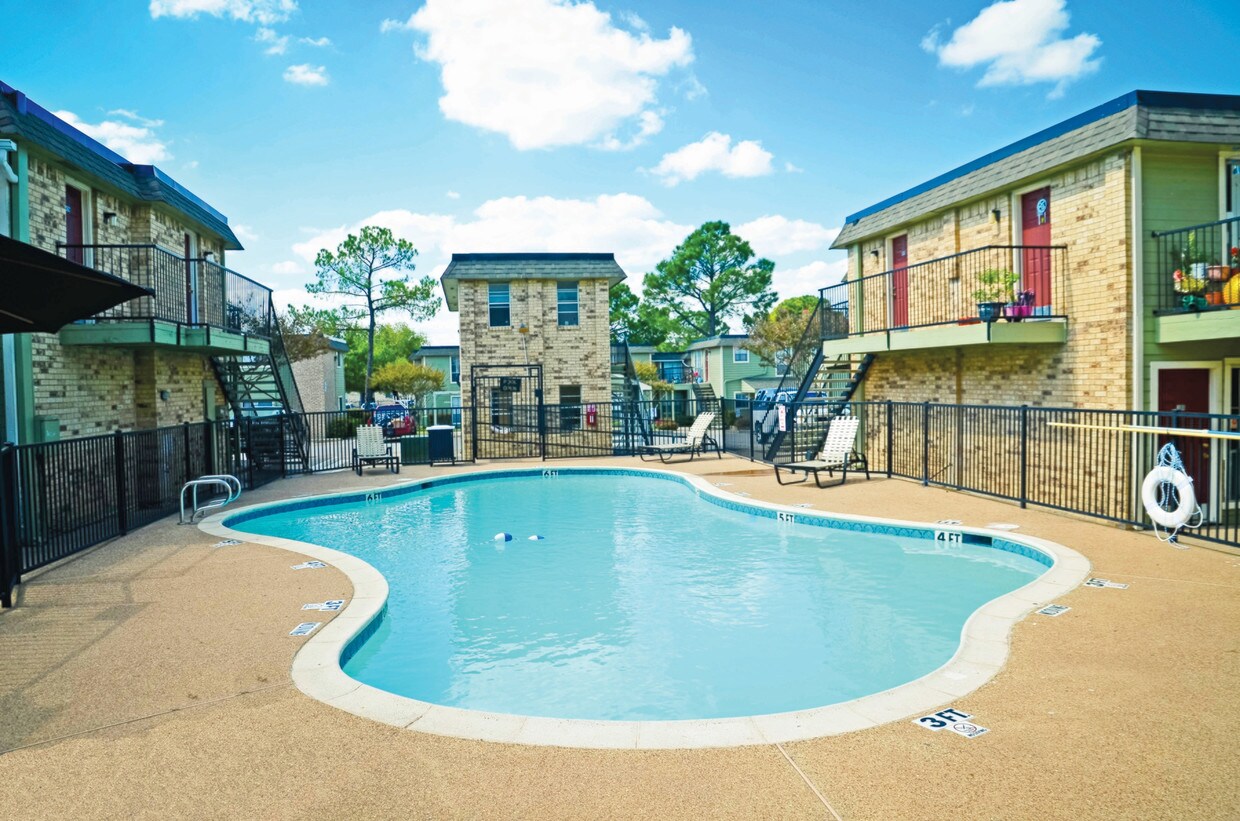 Finley Square Apartments Apartments in Irving, TX