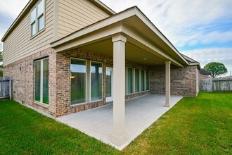 Building Photo - 11535 Elizabeth Brook Dr