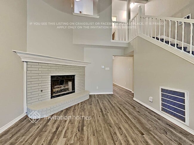 Foto del edificio - 2707 Fountainview Dr