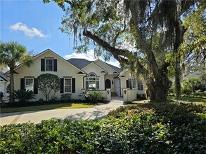 Building Photo - 205 Sutherland Dr