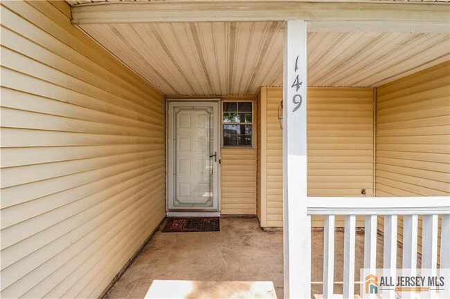 Building Photo - 149 Zwolak Ct