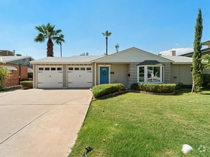 Building Photo - 821 E Rose Ln