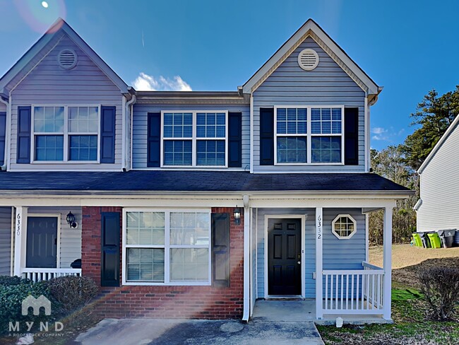 Building Photo - 6332 Hickory Ln Cir