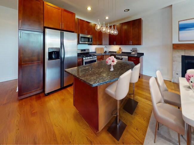 Foto del edificio - 4237 S Calumet Ave