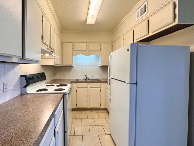 Foto del edificio - 2/1.5 Townhouse in Newport