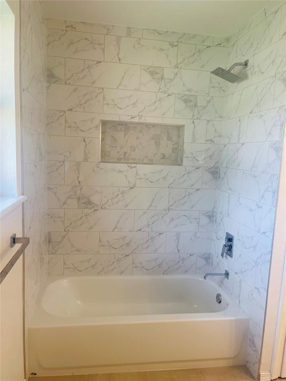 Foto del edificio - 1929 Meeker Dr