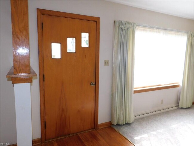 Foto del edificio - 2544 Edwin Ave