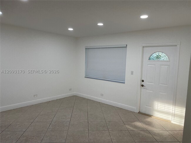 Building Photo - 7023 SW 22nd St