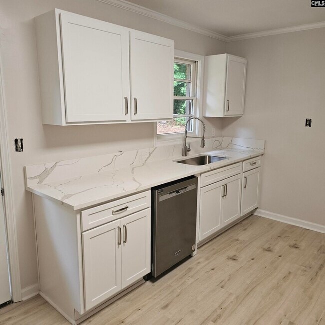 Foto del edificio - 617 Magnolia Dr