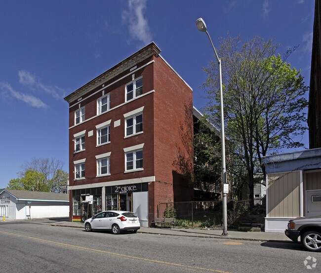Foto principal - 203 Pleasant St