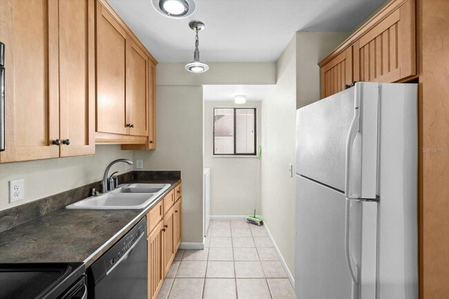 Foto del edificio - 2851 SW 32nd Ave