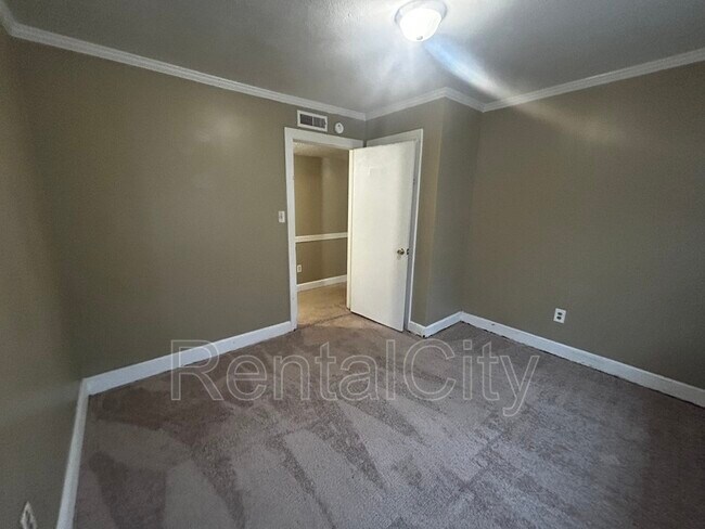 Foto del edificio - 1108 Warren St