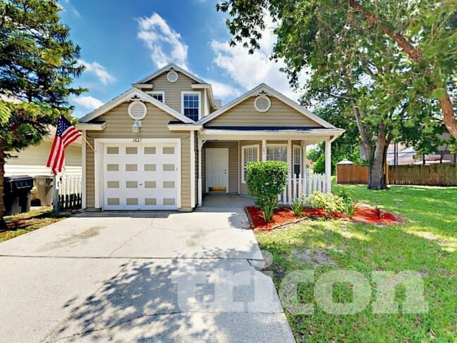 Building Photo - 1627 Chatham Cir