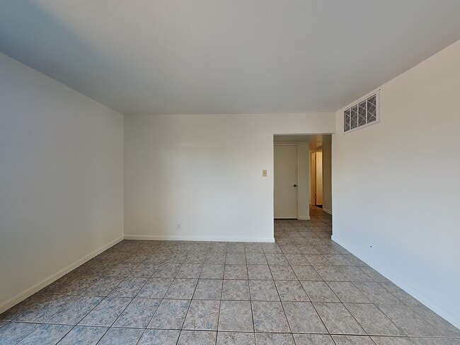 Building Photo - 2508 Kennedy Way