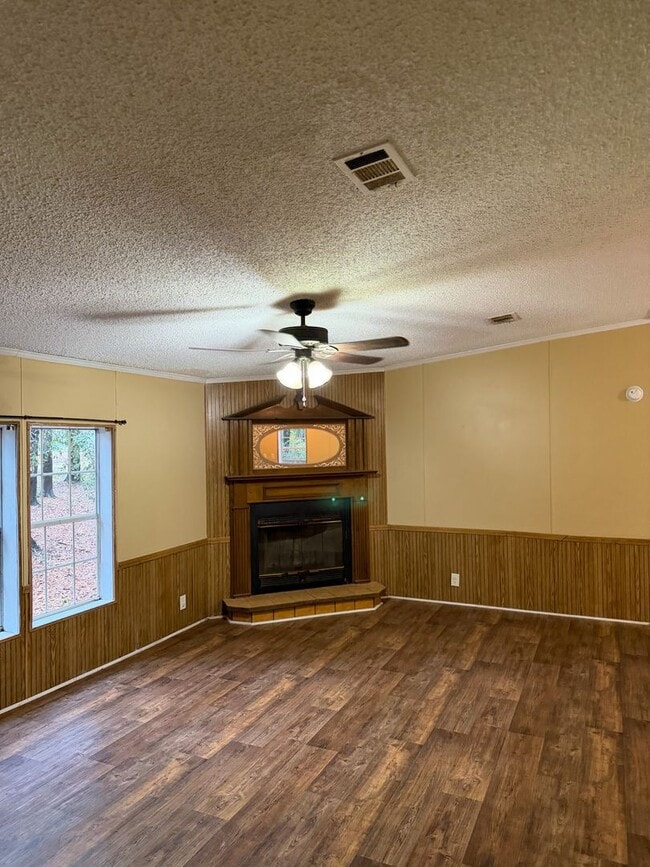 Building Photo - 1669 Pickens Cir