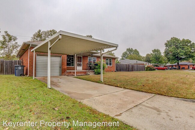 Foto del edificio - 3 br, 1 bath House - 10627 E 3rd St