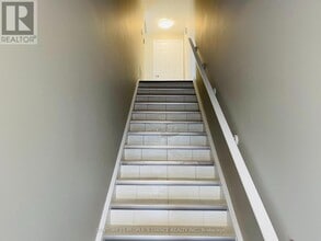 Building Photo - 26 Oat Ln