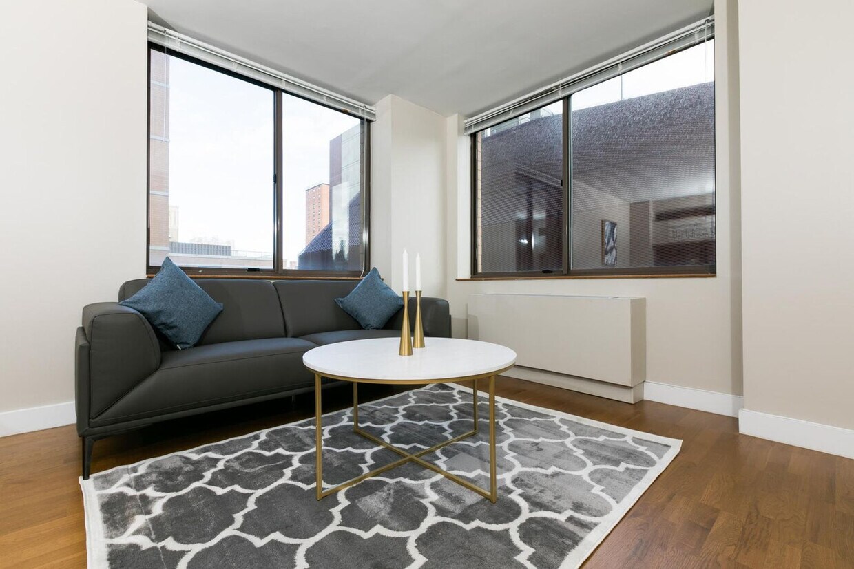 Foto principal - 200 W 88th St