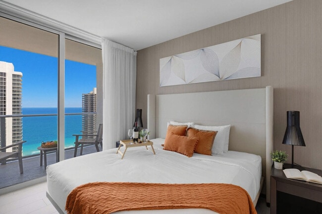 Foto del edificio - 4010 S Ocean Dr