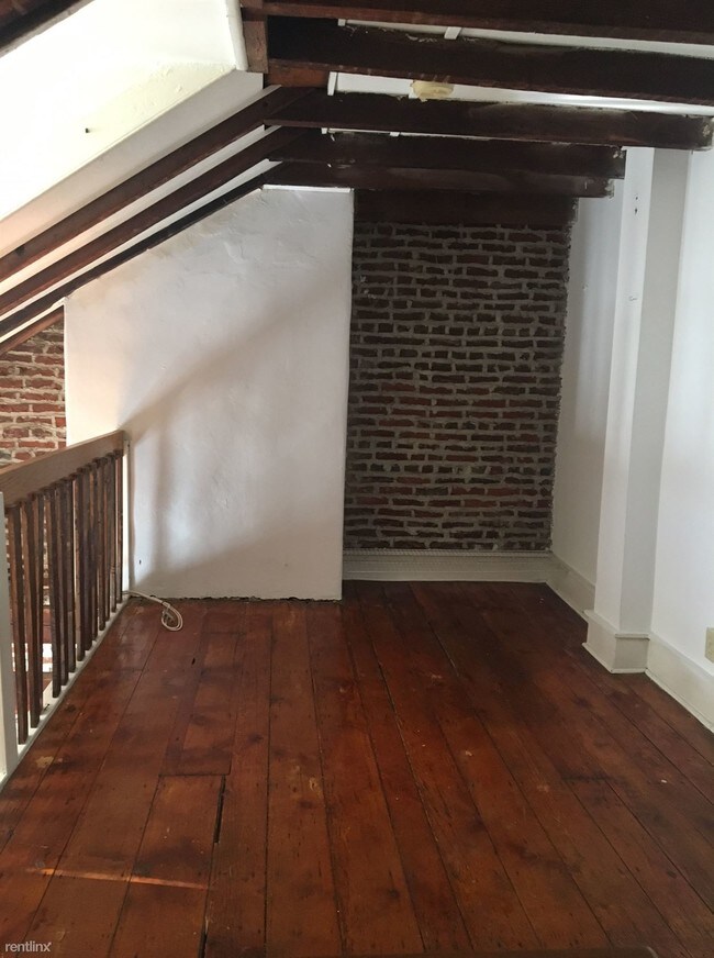 Building Photo - 616 Spruce St