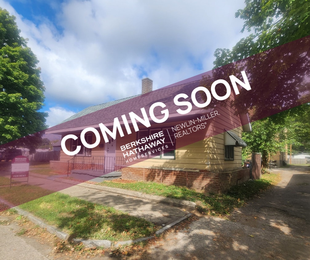 Primary Photo - 2 Bedroom 1 Bath on the Northside