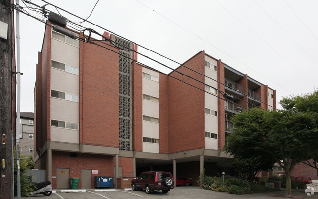 Ramayana Apartments - RAM Ramayana Apartments