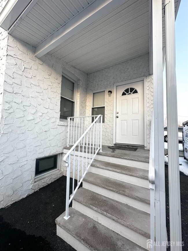 Building Photo - 55 Cutters Dock Rd