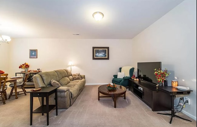 Building Photo - 2411 Hartfield Cir