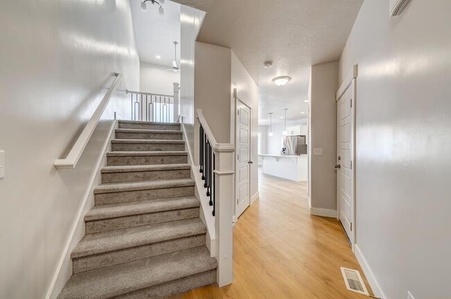 Building Photo - 4165 W 2010 N