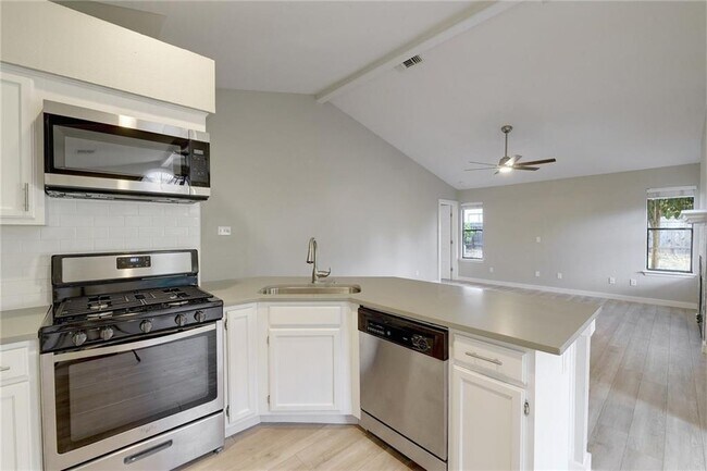 Building Photo - 8407 Mauai Dr