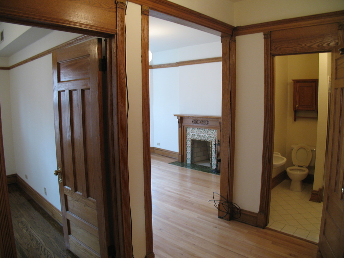 Primary Photo - 3822 N Sheffield Ave