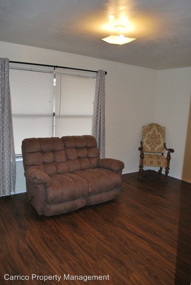 Foto del edificio - 2526 W Prairie St