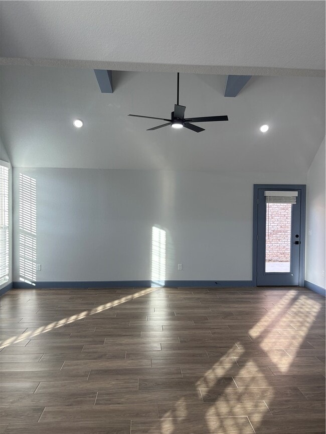 Building Photo - 3200 SW Lovely Ln
