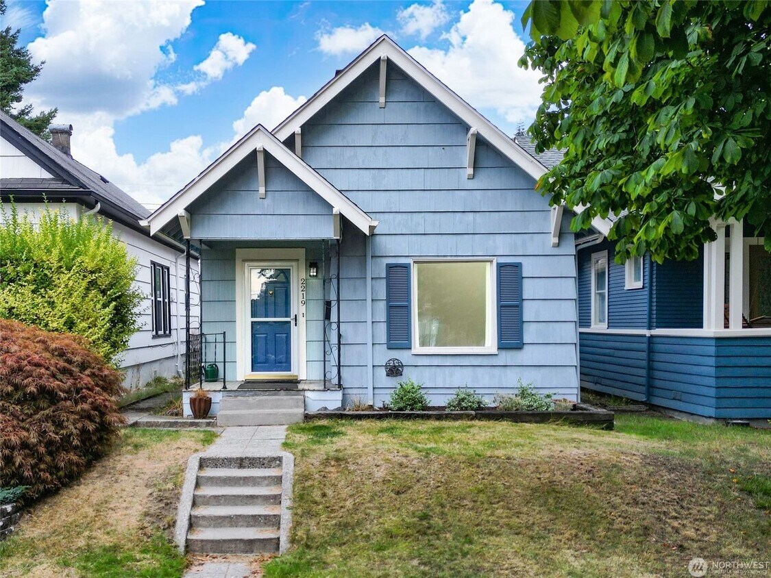 Foto principal - 2219 Virginia Ave