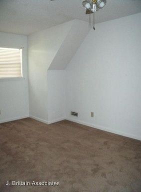 Building Photo - 65 Goat Farm Rd