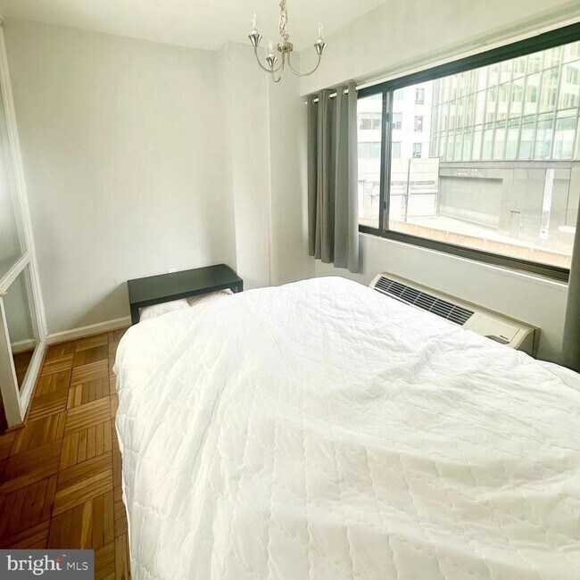 Foto del edificio - 2141 I St NW