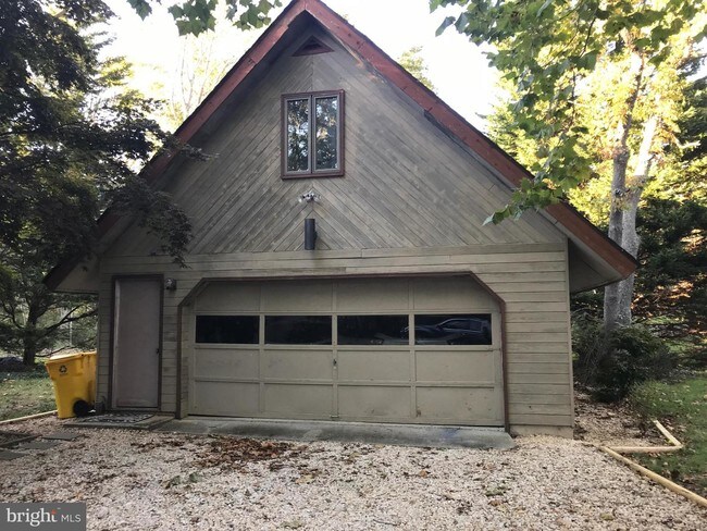 Building Photo - 602 Harbor Dr