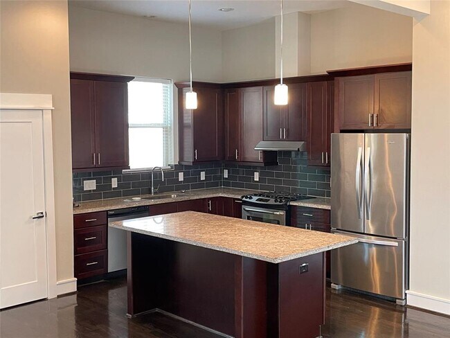 Foto del edificio - 1714 Oakdale St