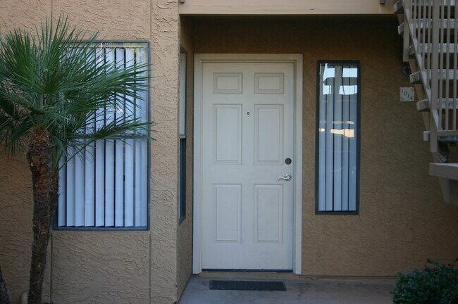 Foto del edificio - 8787 E Mountain View Rd